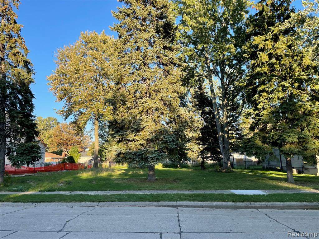 599 Bywood Avenue - Photo 1