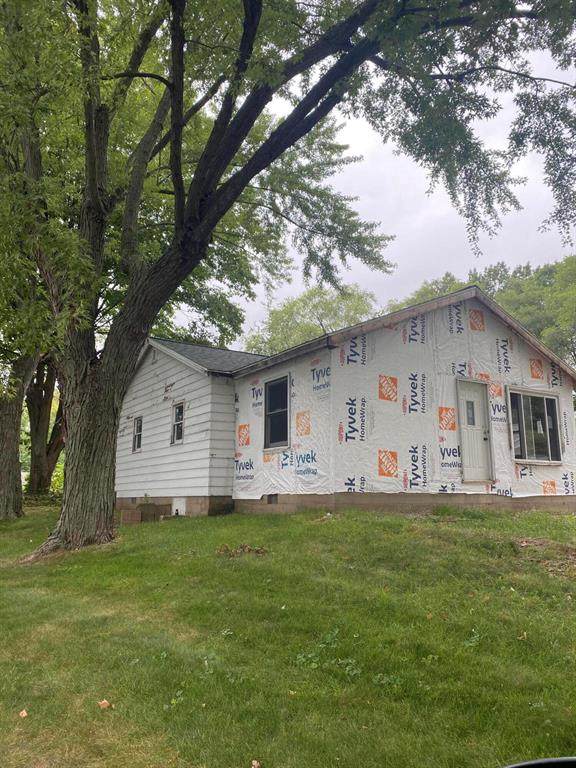 50078 Lakeshore Drive - Photo 1