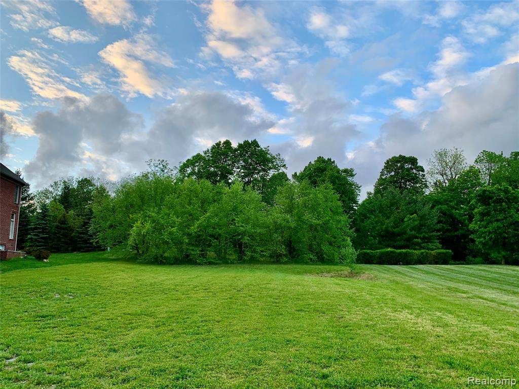 17980 Ridgeview Drive - Photo 1