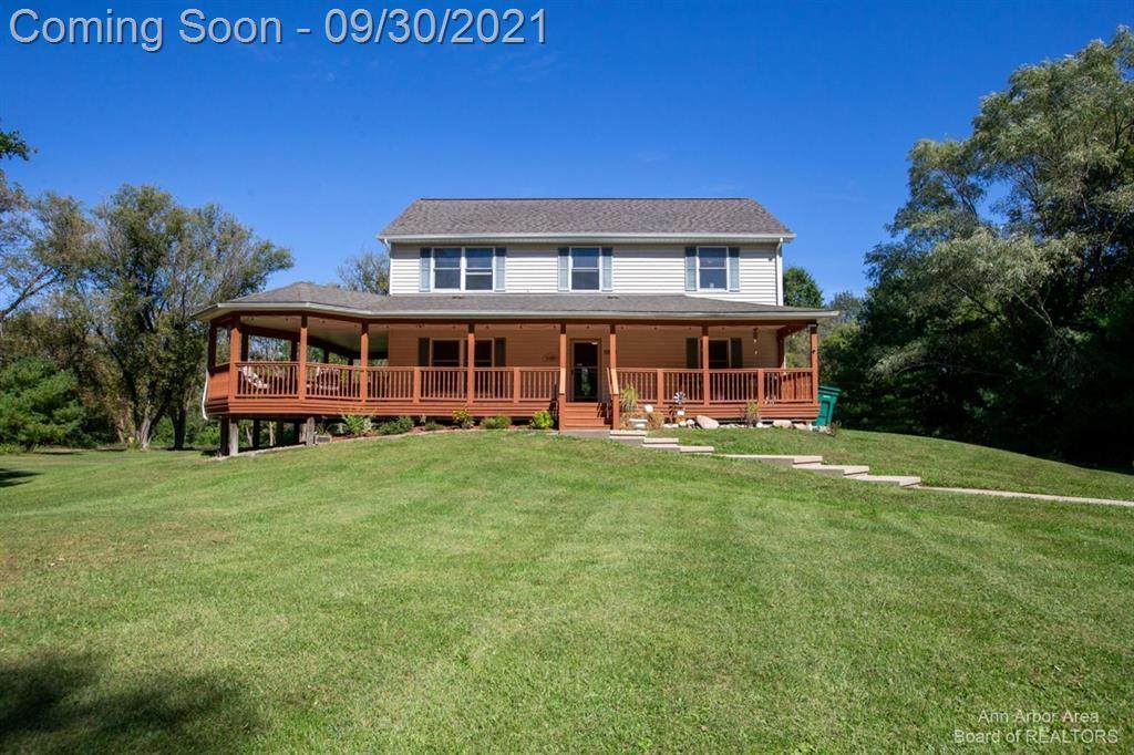9820 Green Gables - Photo 1