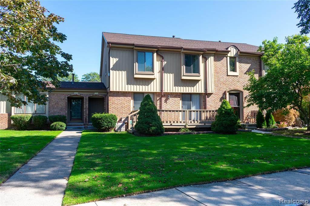41545 Bedford Drive - Photo 1