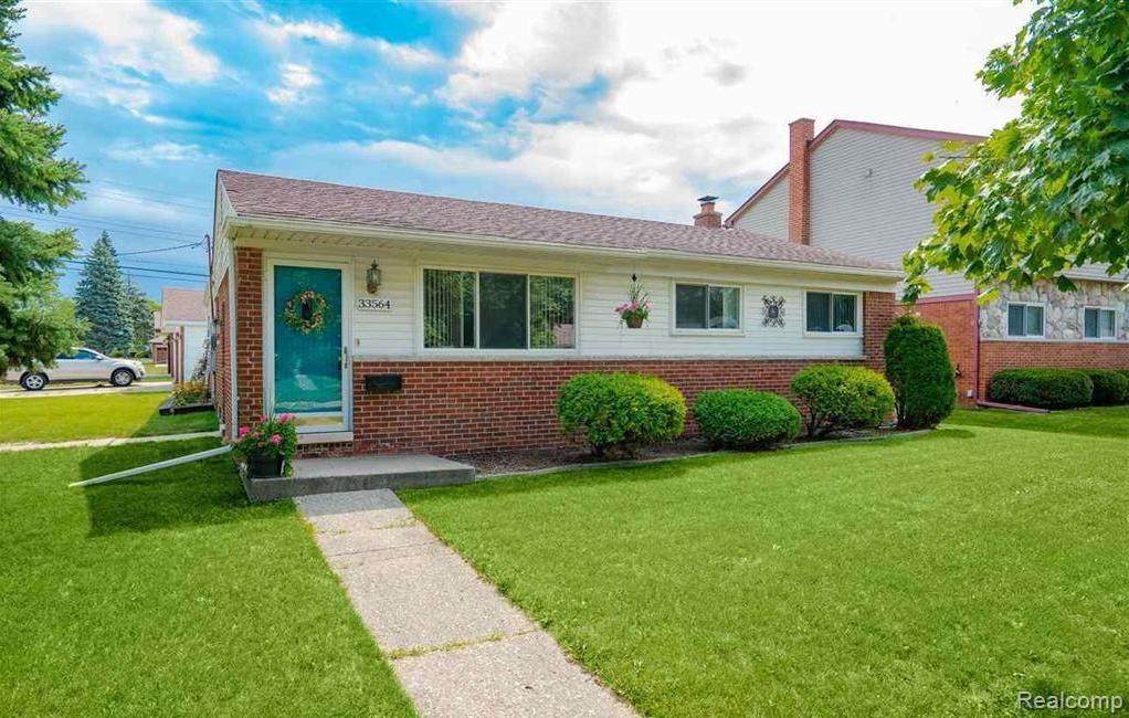 33564 Vista Way - Photo 1