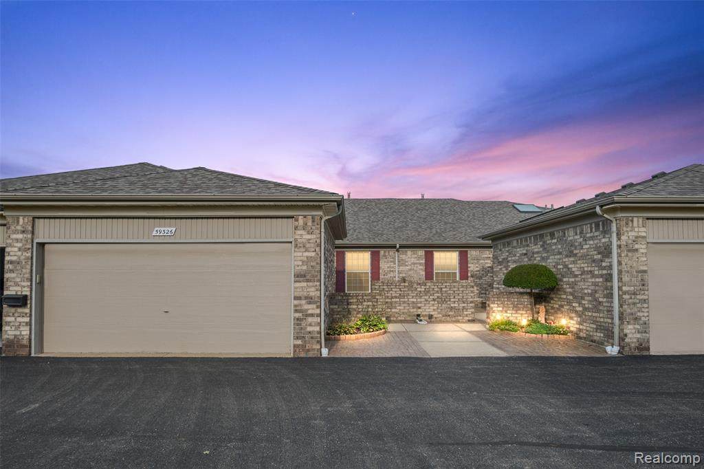 59326 Mountain Ash Court - Photo 1