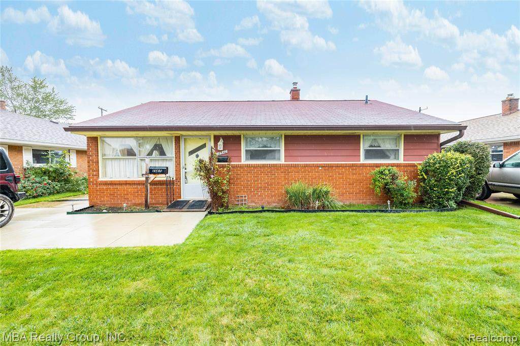 18540 Matthews Street - Photo 1