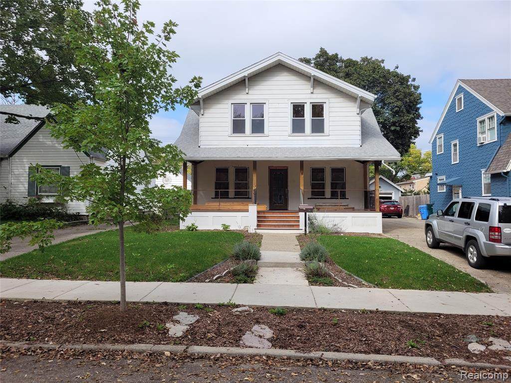 908 Britten Avenue - Photo 1