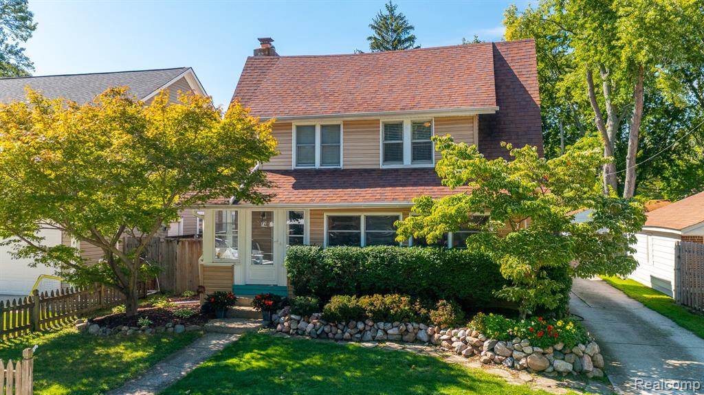 3037 Benjamin Avenue - Photo 1