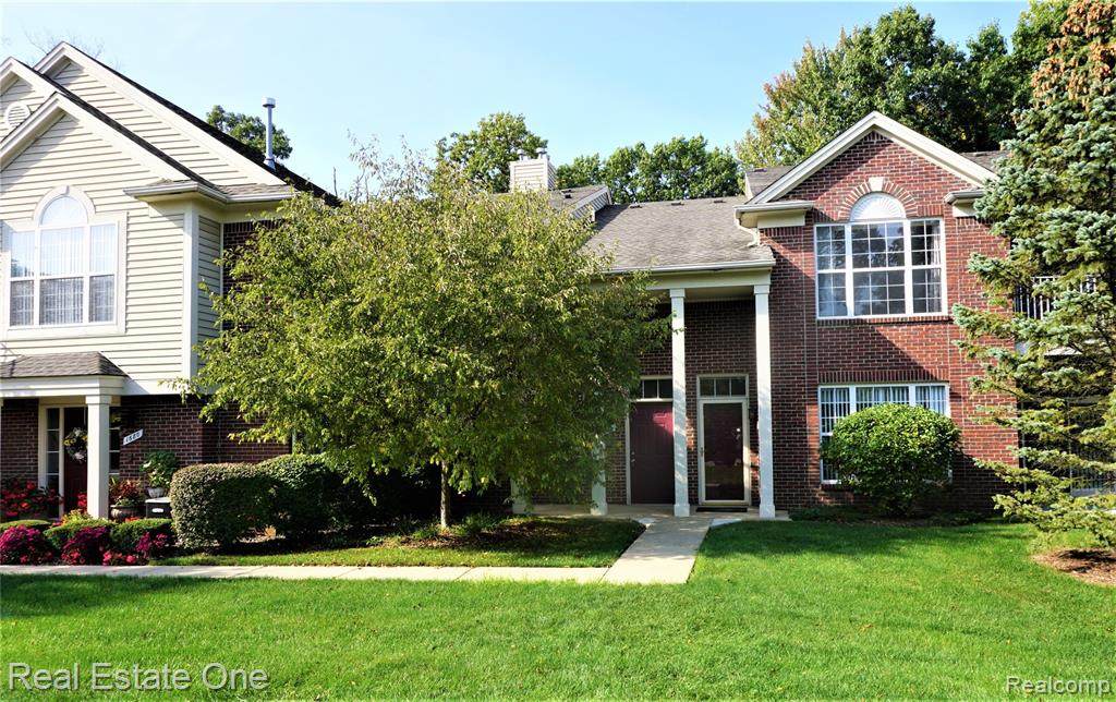 1682 Deepwood Circle - Photo 1