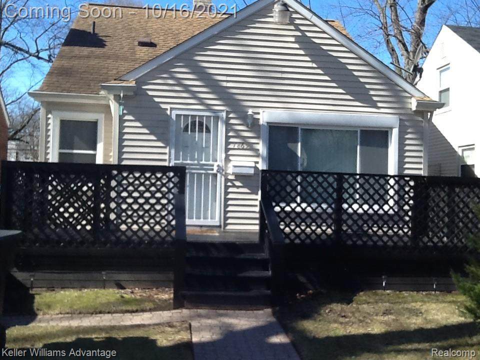 18659 Shiawassee Drive - Photo 1