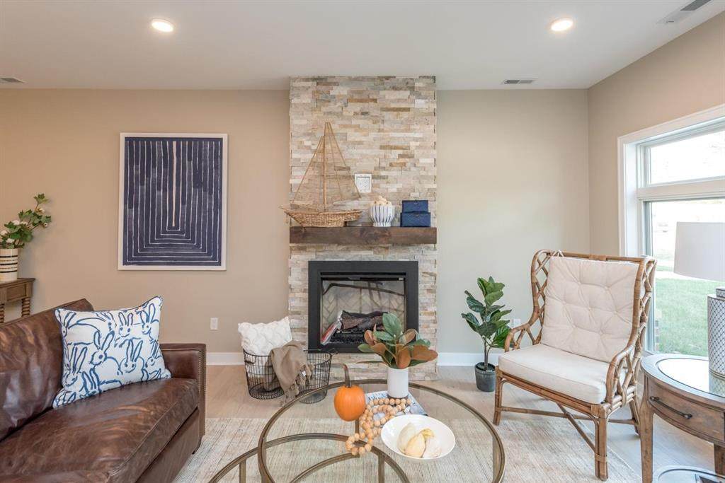606 Boardwalk Lane - Photo 1
