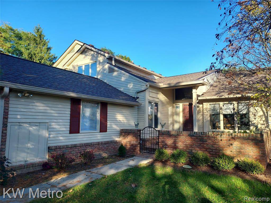 6926 Pebble Park Circle - Photo 1