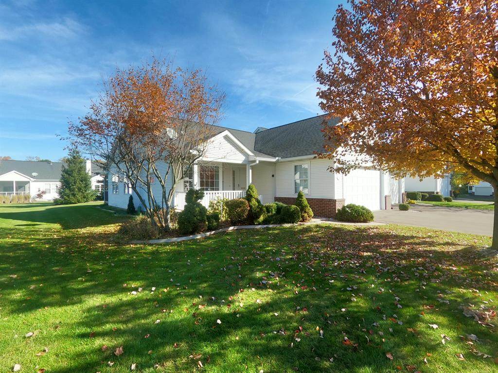 216 Eastman Court - Photo 1