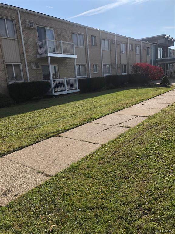 7350 Inkster Rd Apt 106 - Photo 1