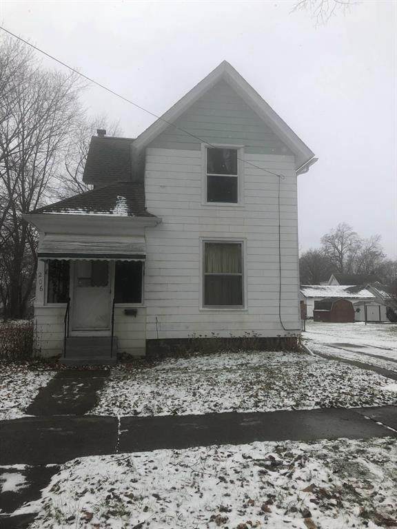 206 Pleasant Street - Photo 1