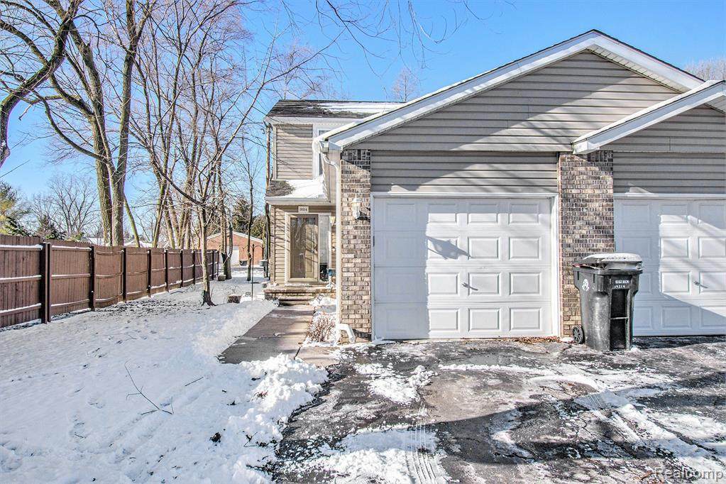 19514 Stanford Lane - Photo 1