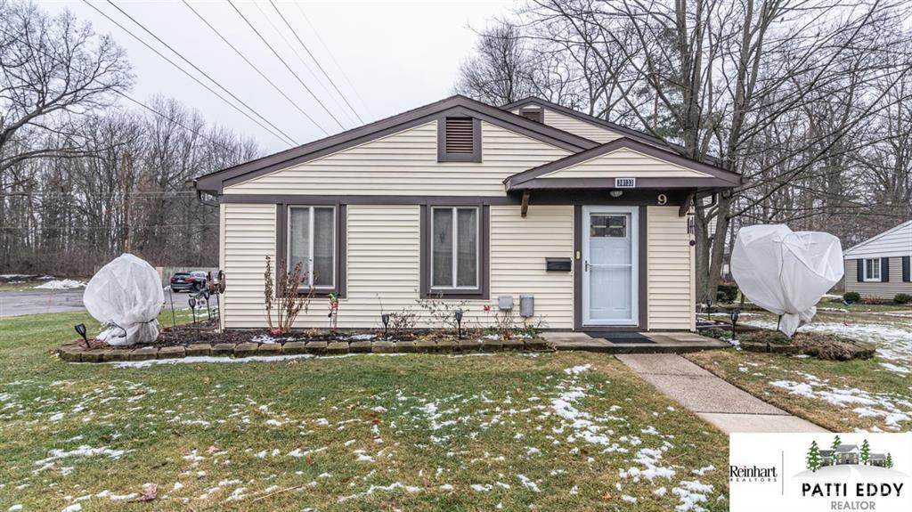 38133 Greenwood - Photo 1