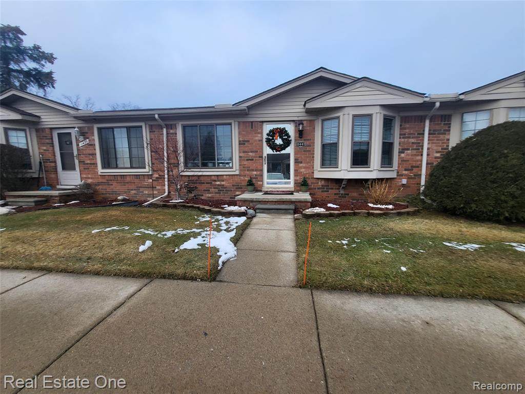 11447 Lynhurst Drive - Photo 1