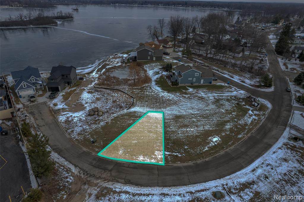 3482 Ponemah Drive - Photo 1