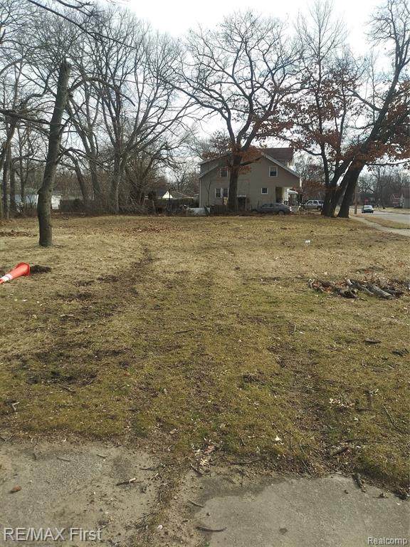8445 Groveview Avenue - Photo 1