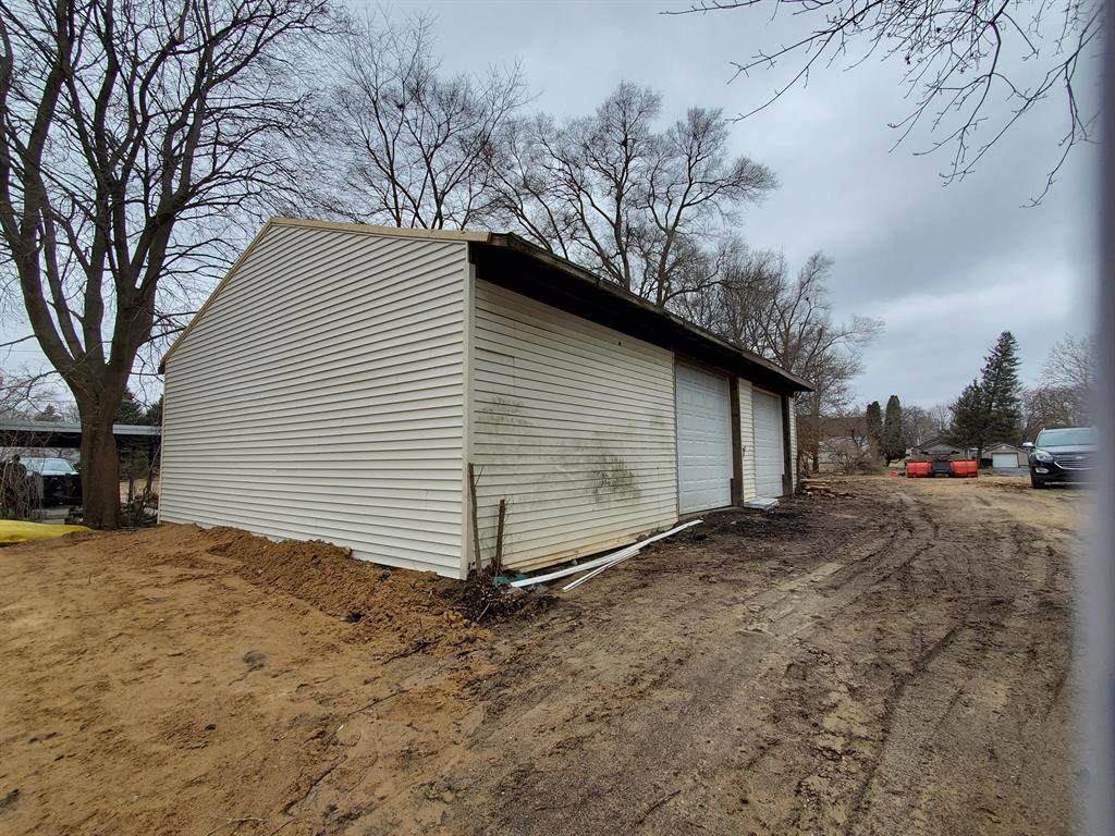 511 Vincent Street - Photo 1