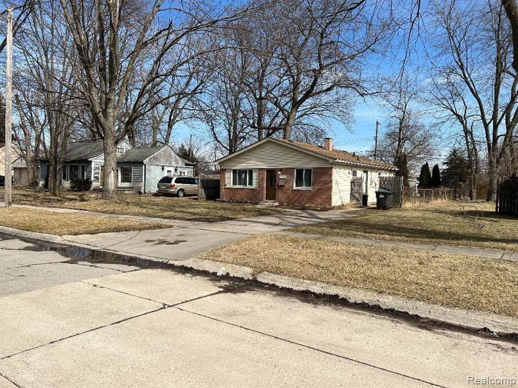 11725 Cornell Street - Photo 1