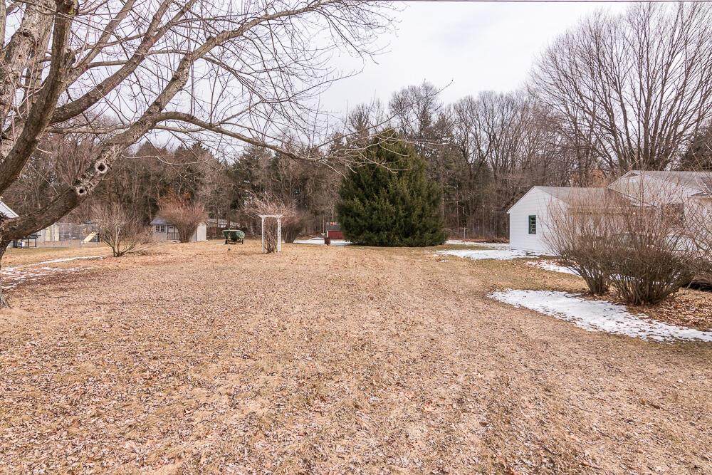 13057 Brockway Boulevard - Photo 1