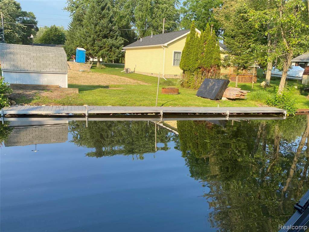 220 Cedar Street - Photo 1