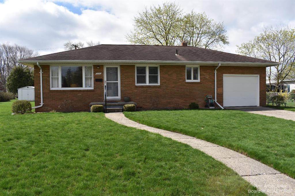 226 Spink Avenue - Photo 1