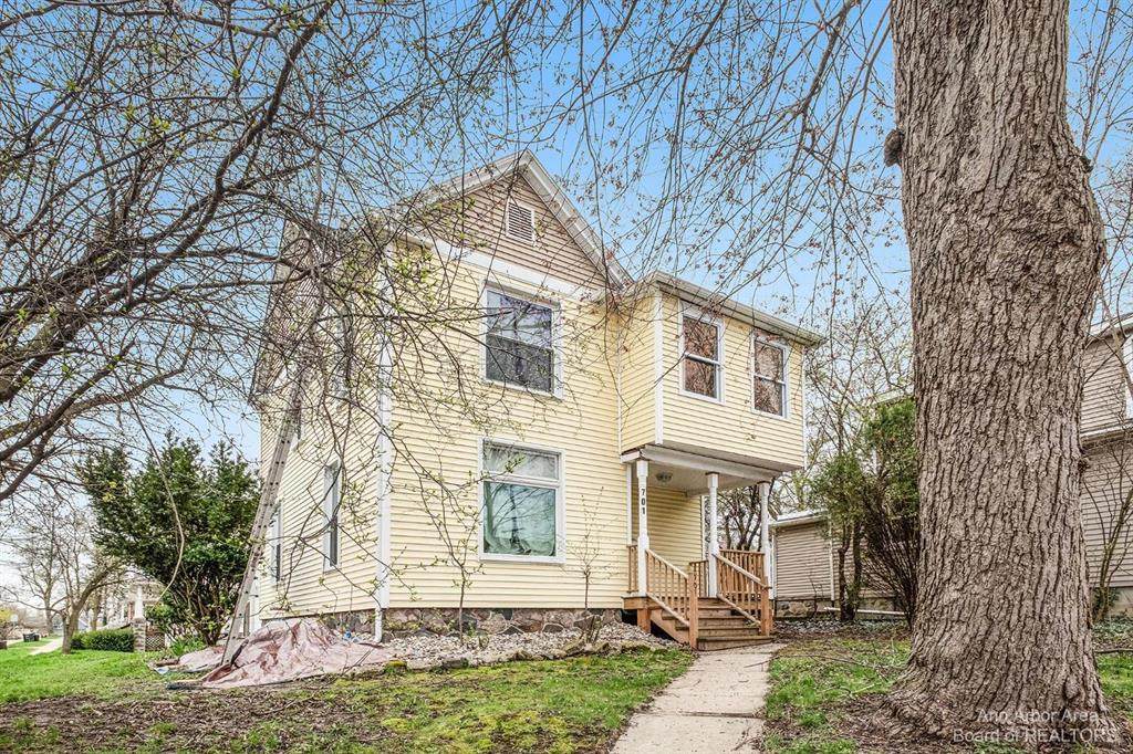 701 Washtenaw Road - Photo 1