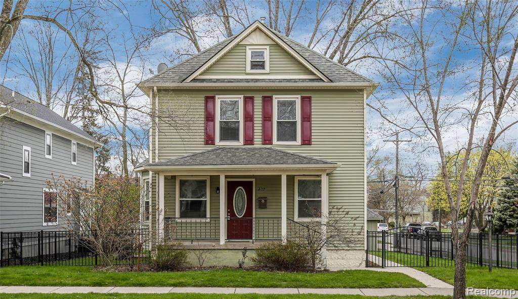 223 Washington Avenue - Photo 1