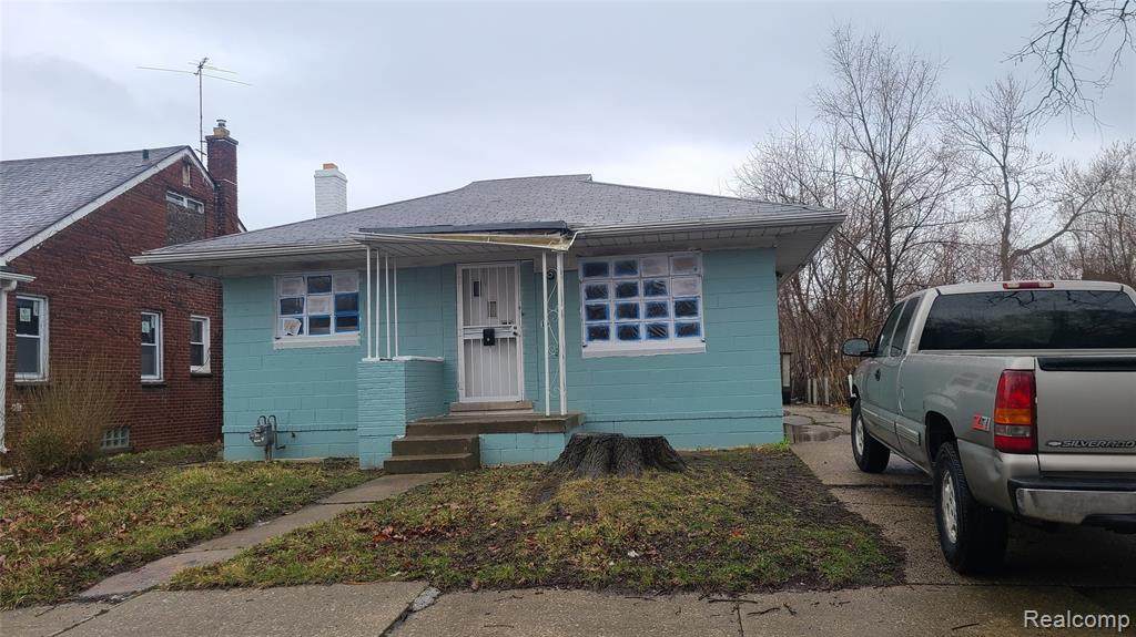 19392 Pelkey Street - Photo 1