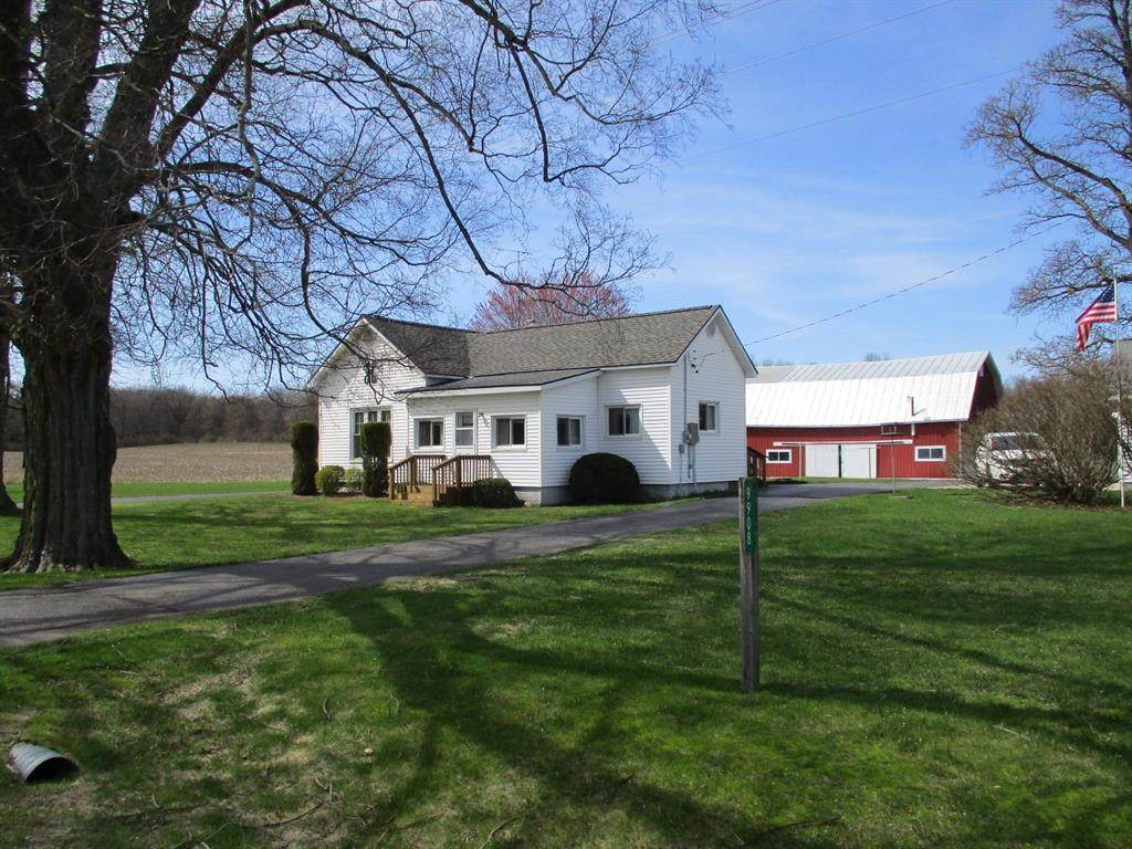 9908 Dickerson Lake Road - Photo 1