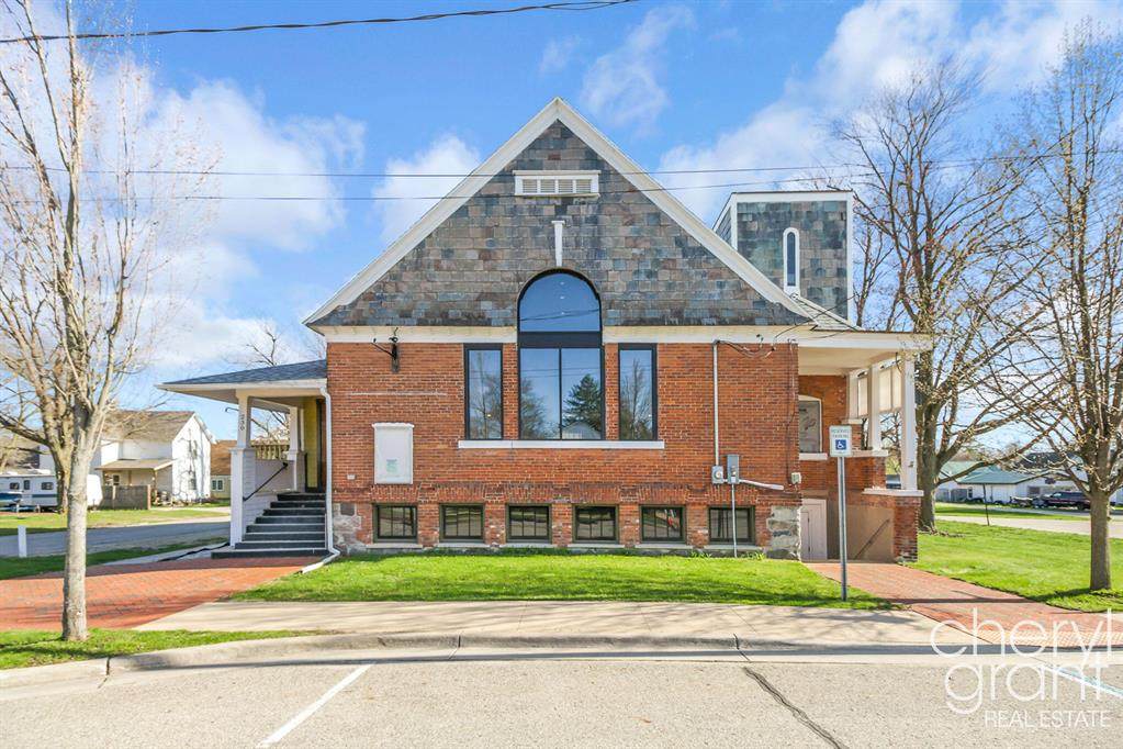 230 Edgerton Street - Photo 1