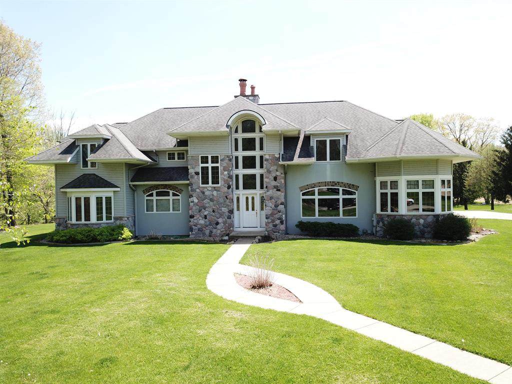 961 Blossom Road - Photo 1