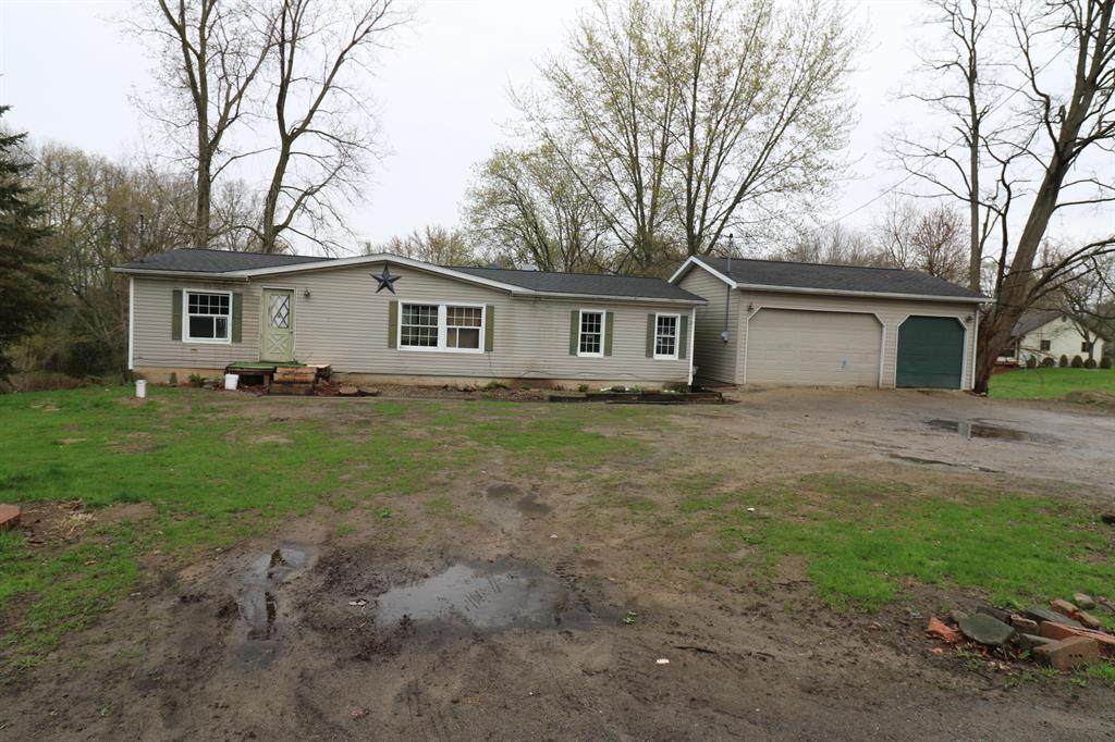 8365 Oakpoint Drive - Photo 1
