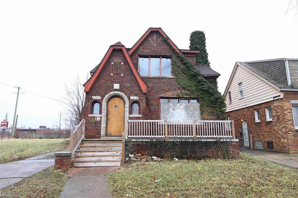 6200 Grayton - Photo 1