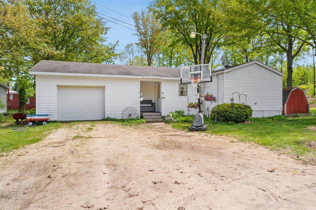 16788 David Court - Photo 1