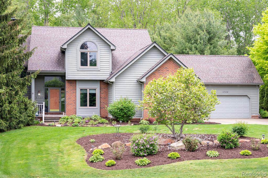 8724 Sussex Street - Photo 1