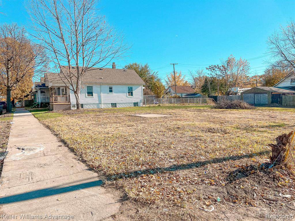 8439 Gartner Street - Photo 1