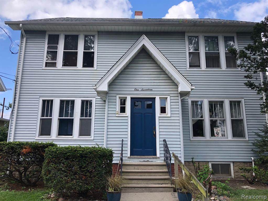 117 8TH Street - Photo 1