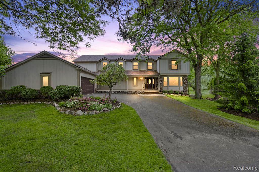 4200 Woodlands Lane - Photo 1