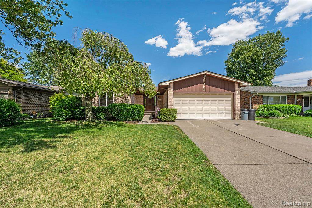 35294 Davison Street - Photo 1