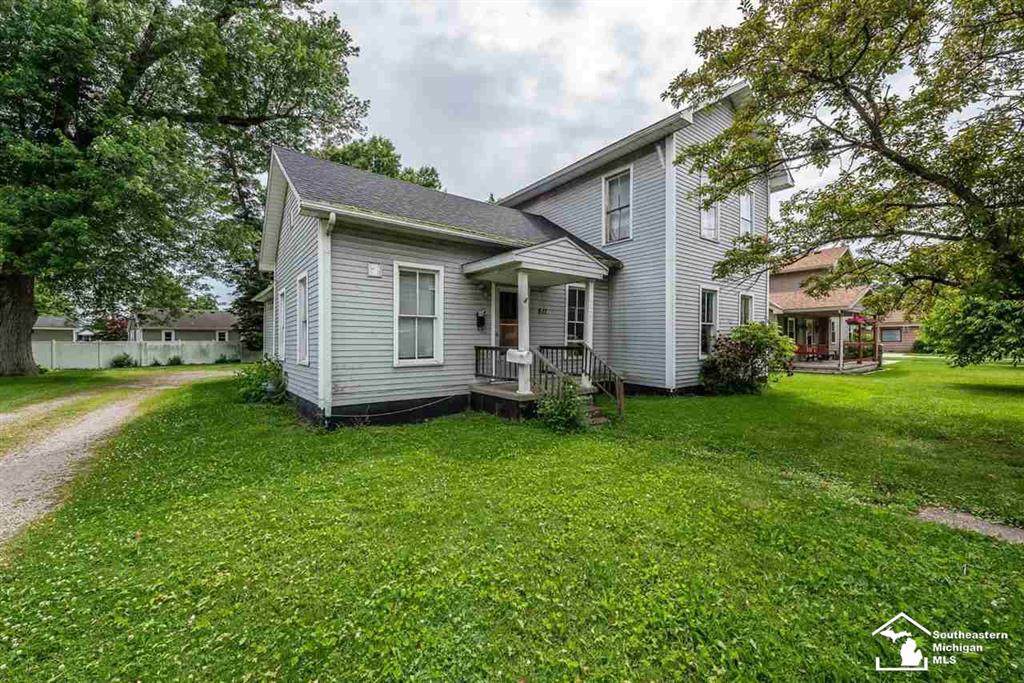 511 Adrian - Photo 1