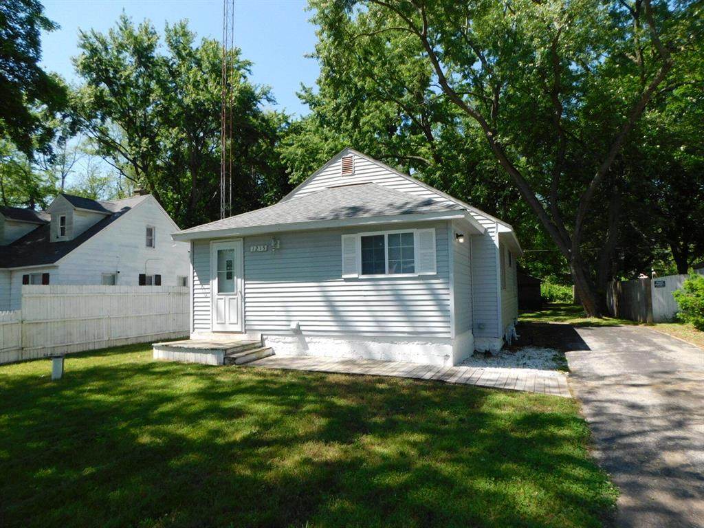 1215 Parkway Drive - Photo 1