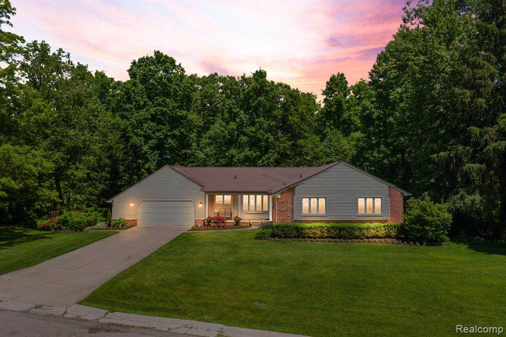 48940 Thoreau Drive - Photo 1