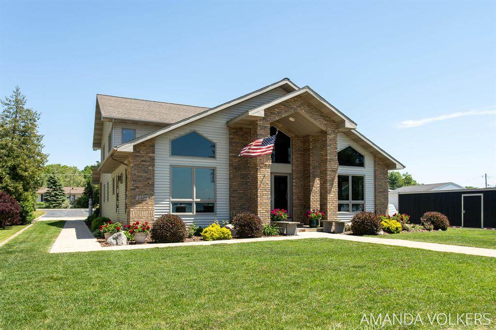 1320 Shore Drive - Photo 1