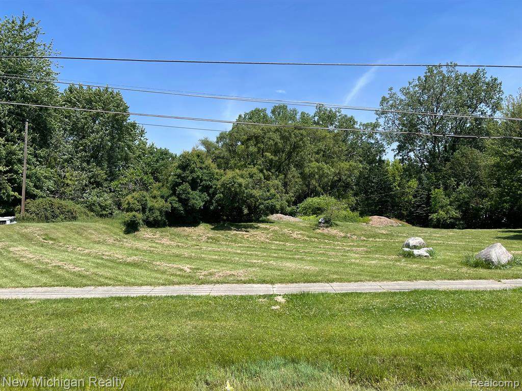 13177 Metropolitan Parkway - Photo 1