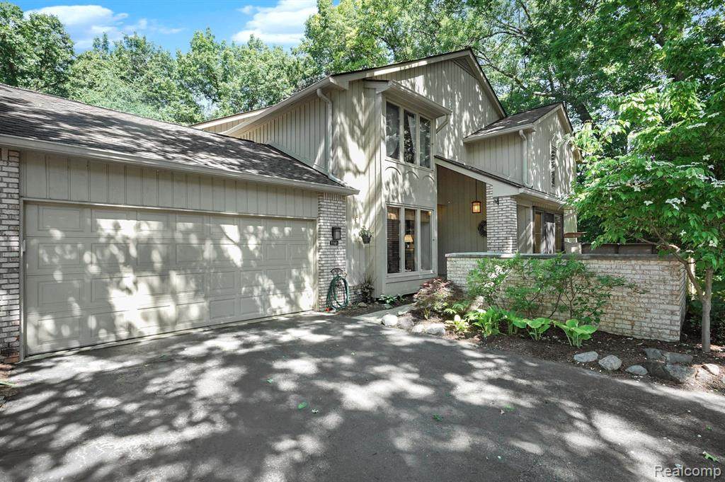 1161 Glenpointe - Photo 1