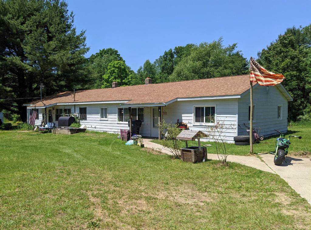 6777 103rd Avenue - Photo 1