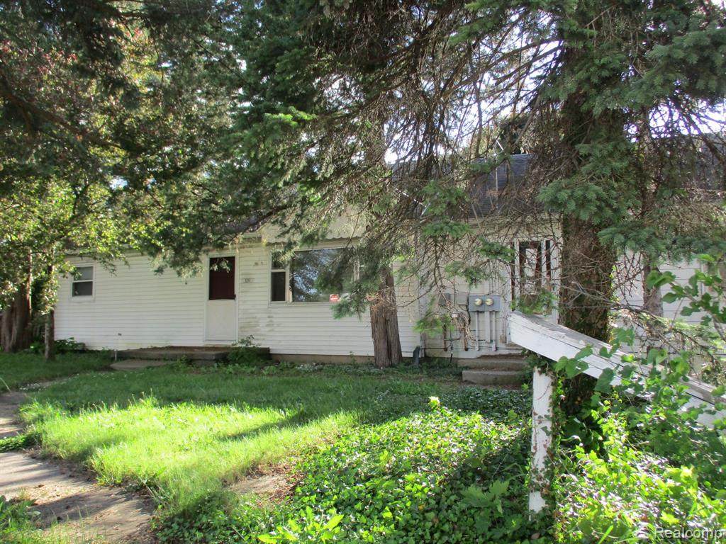 1190 Shiawassee Street - Photo 1