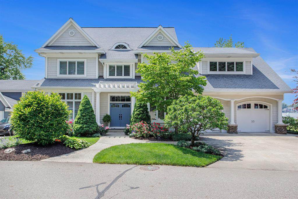 1268 Lynn Drive - Photo 1